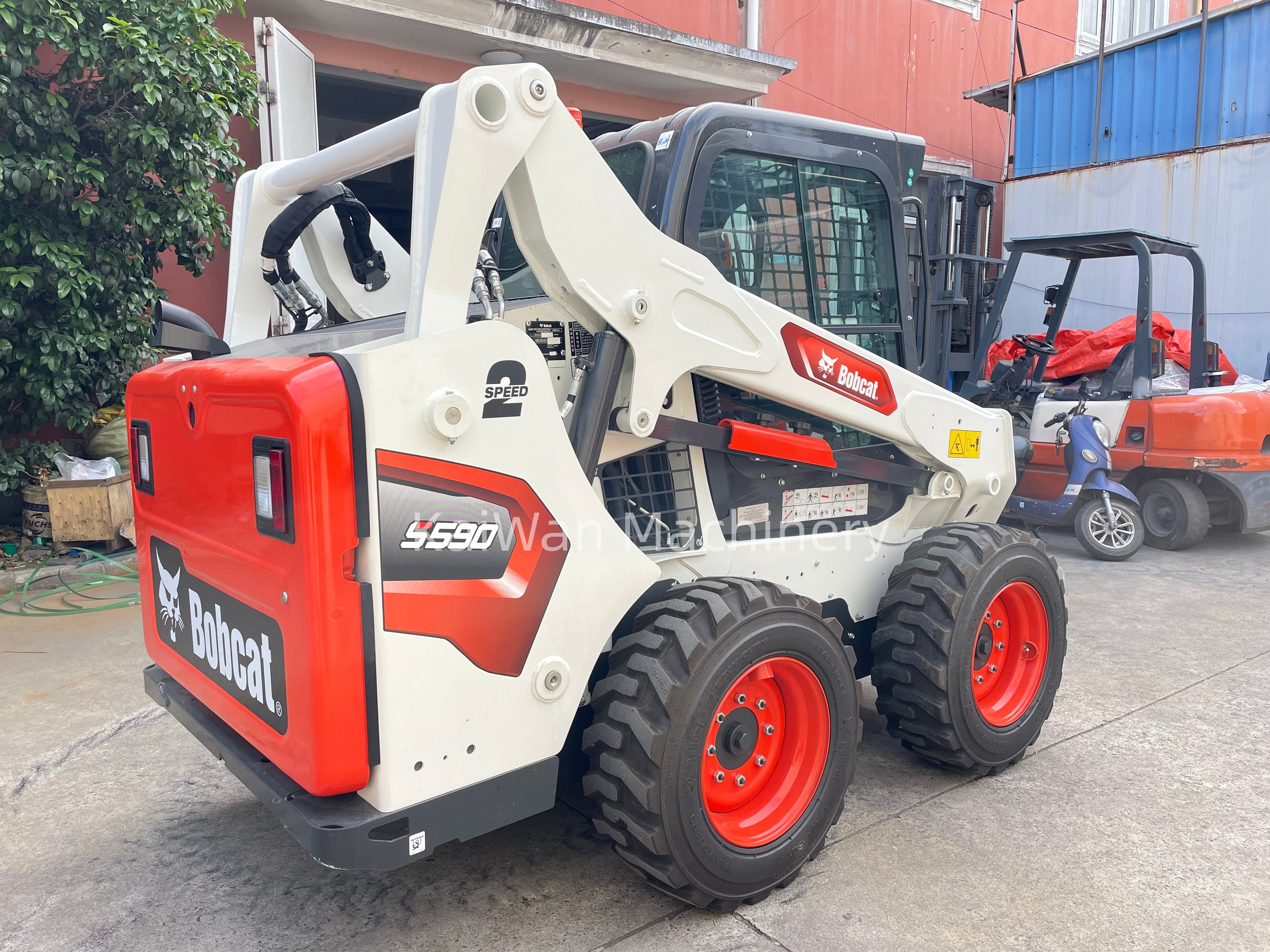 New Bobcat S590 Skid‑Steer Loader