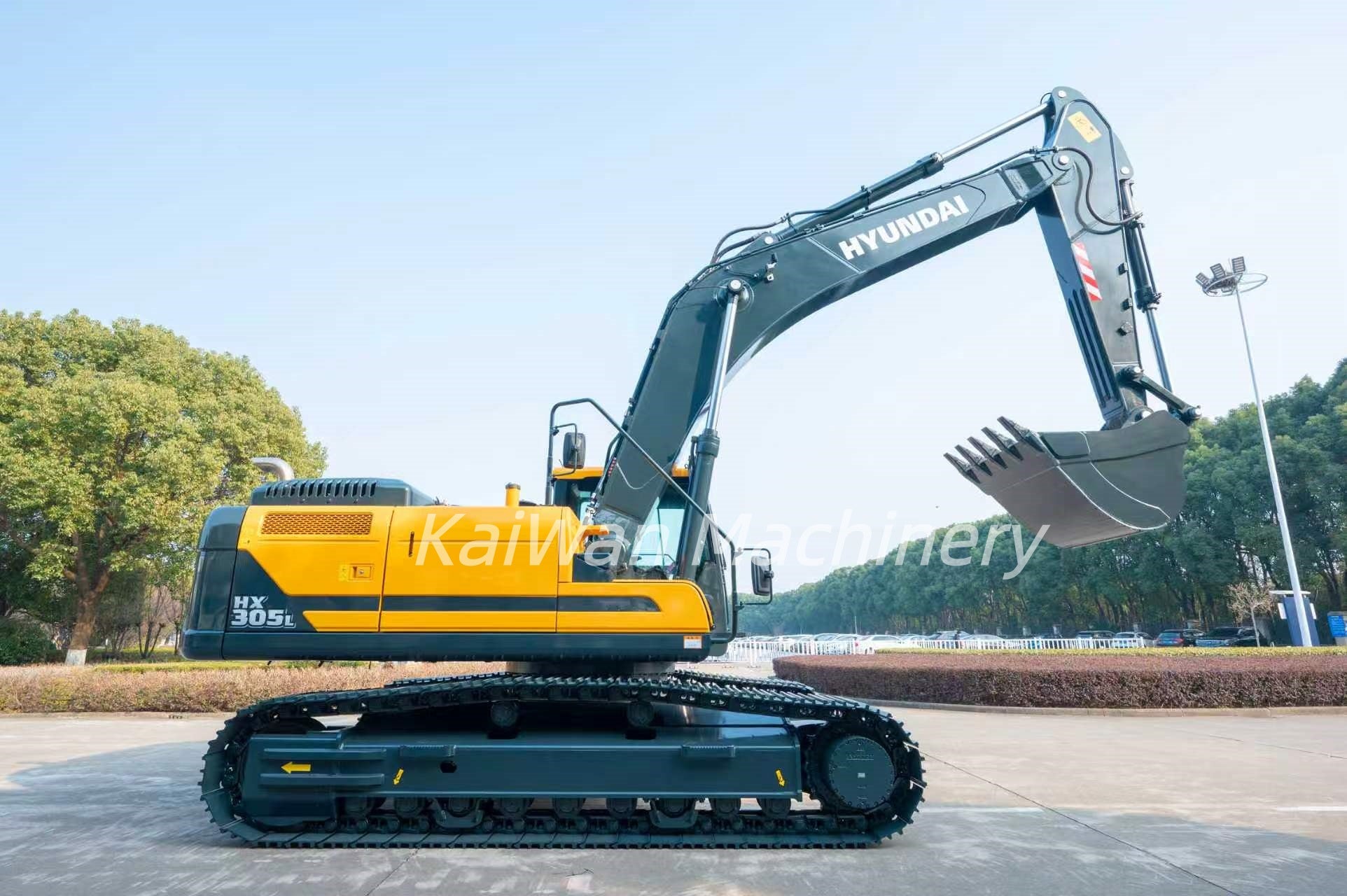 New HYUNDAI HX305L Excavator