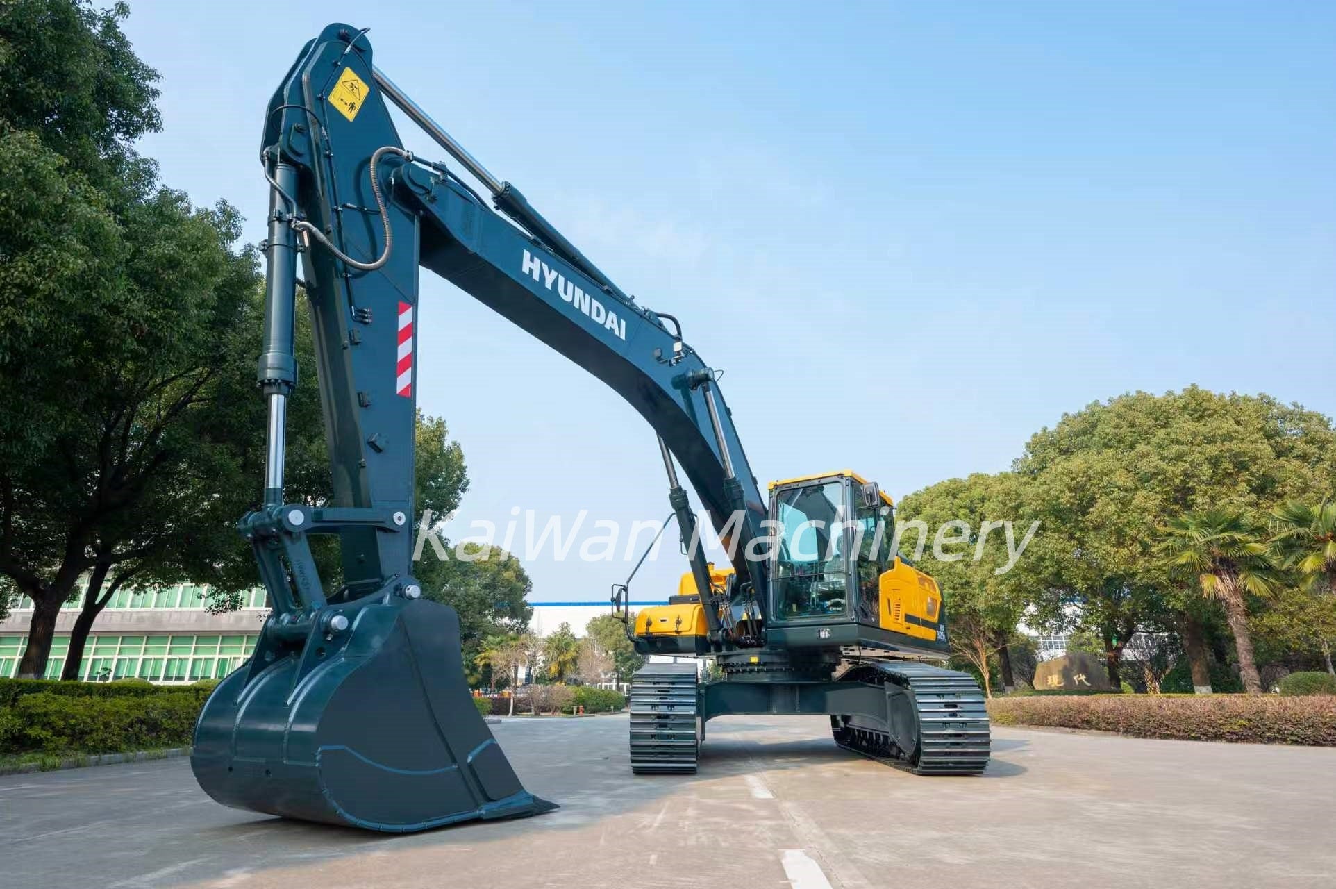New HYUNDAI HX305L Excavator