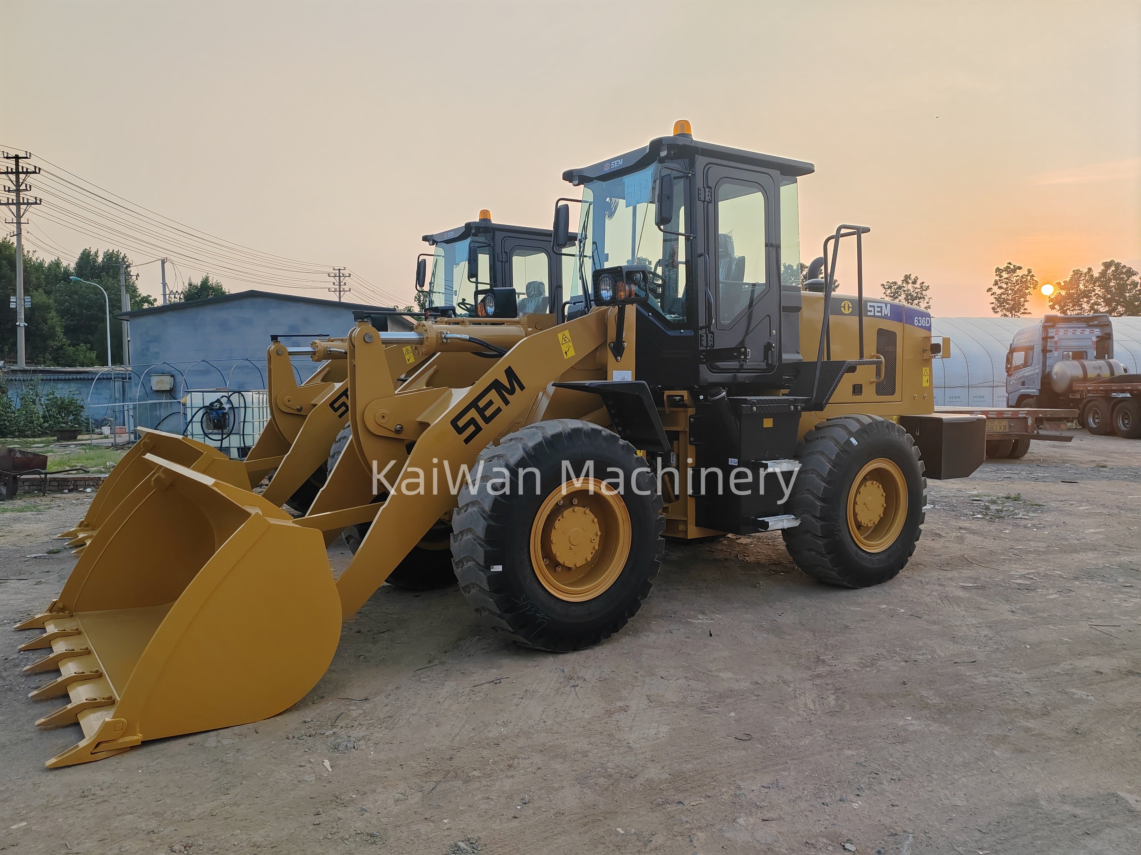 New SEM 636D Loader