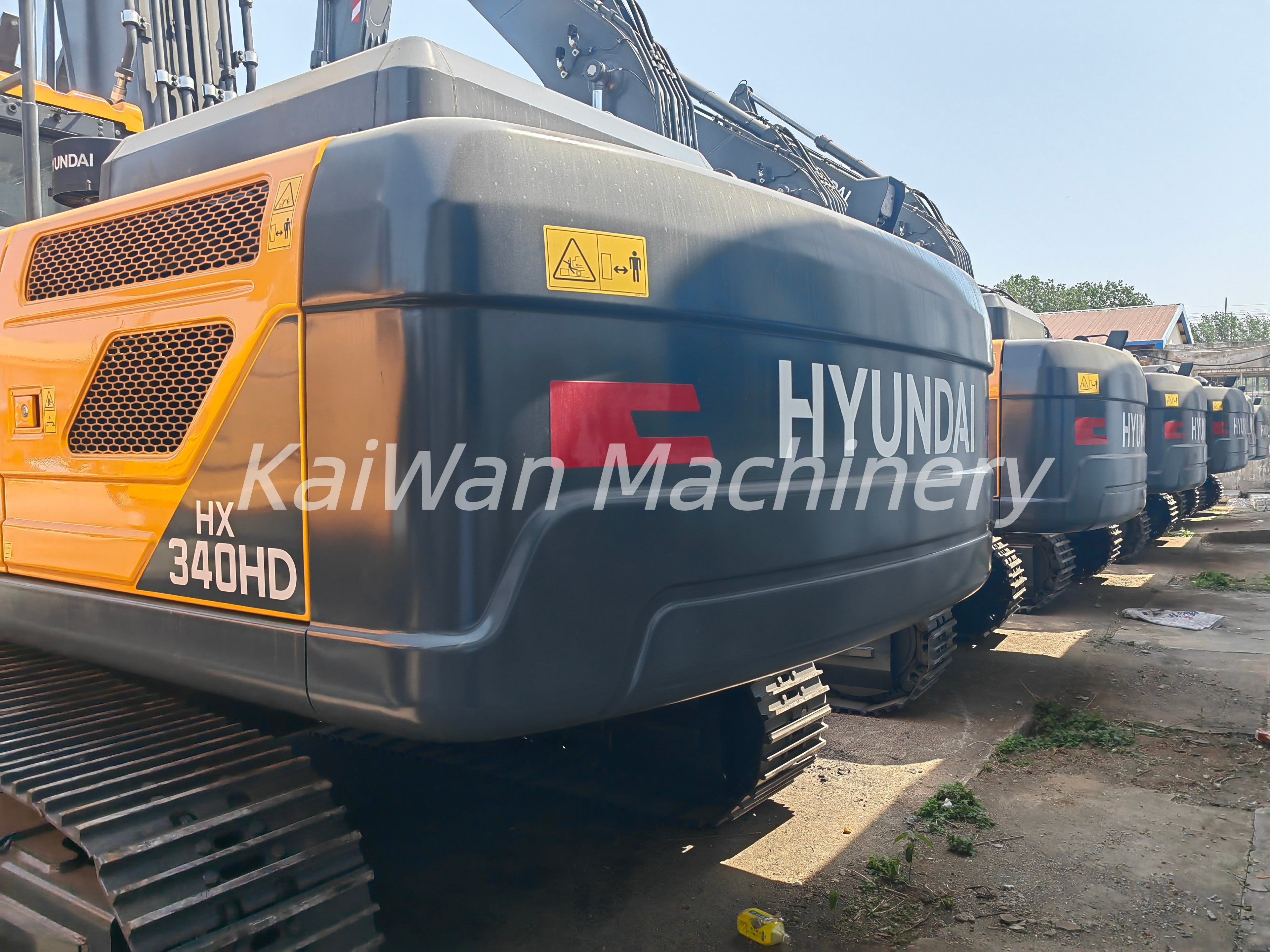 New HYUNDAI HX340HD Excavator