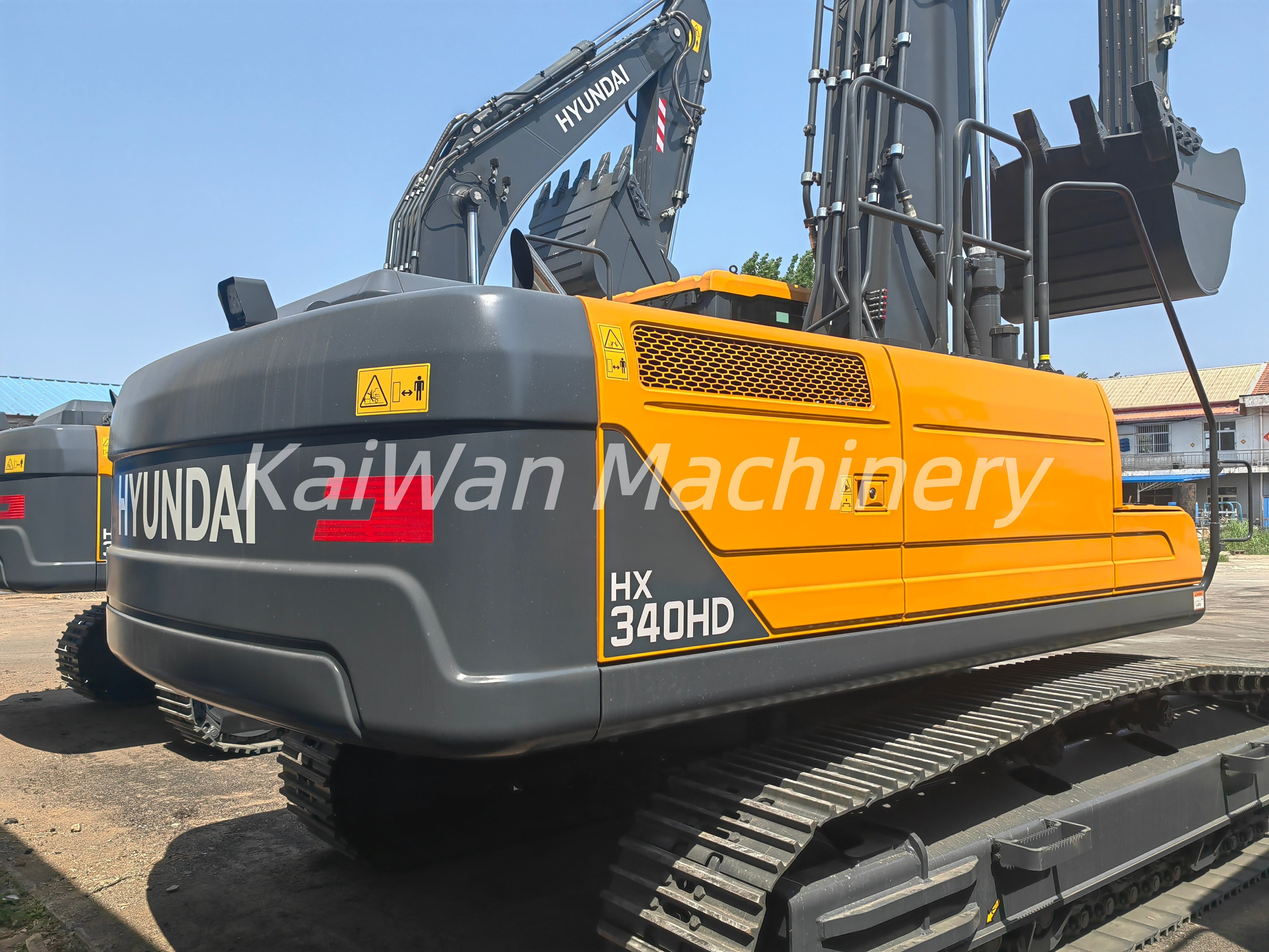 New HYUNDAI HX340HD Excavator