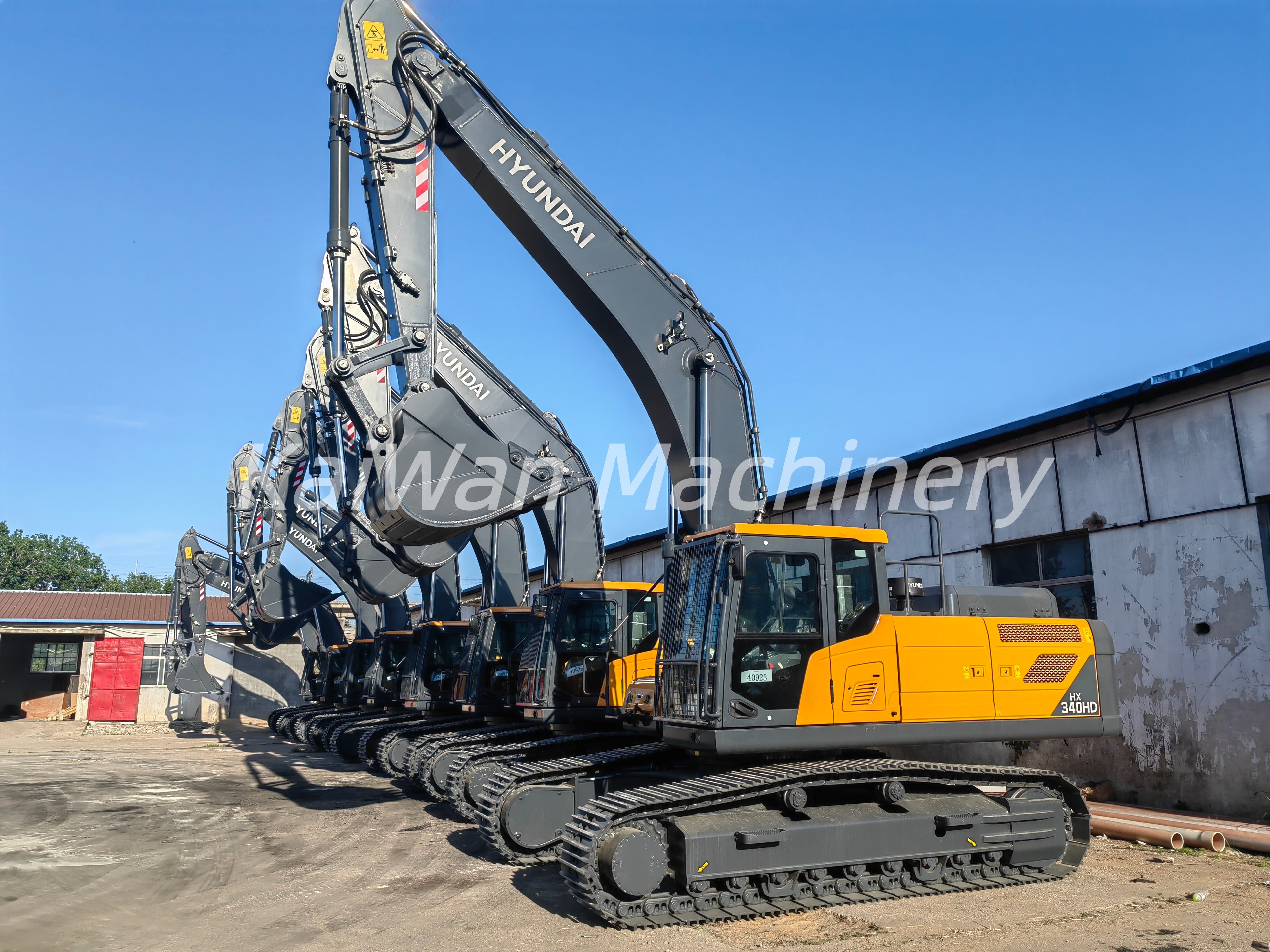 New HYUNDAI HX340HD Excavator