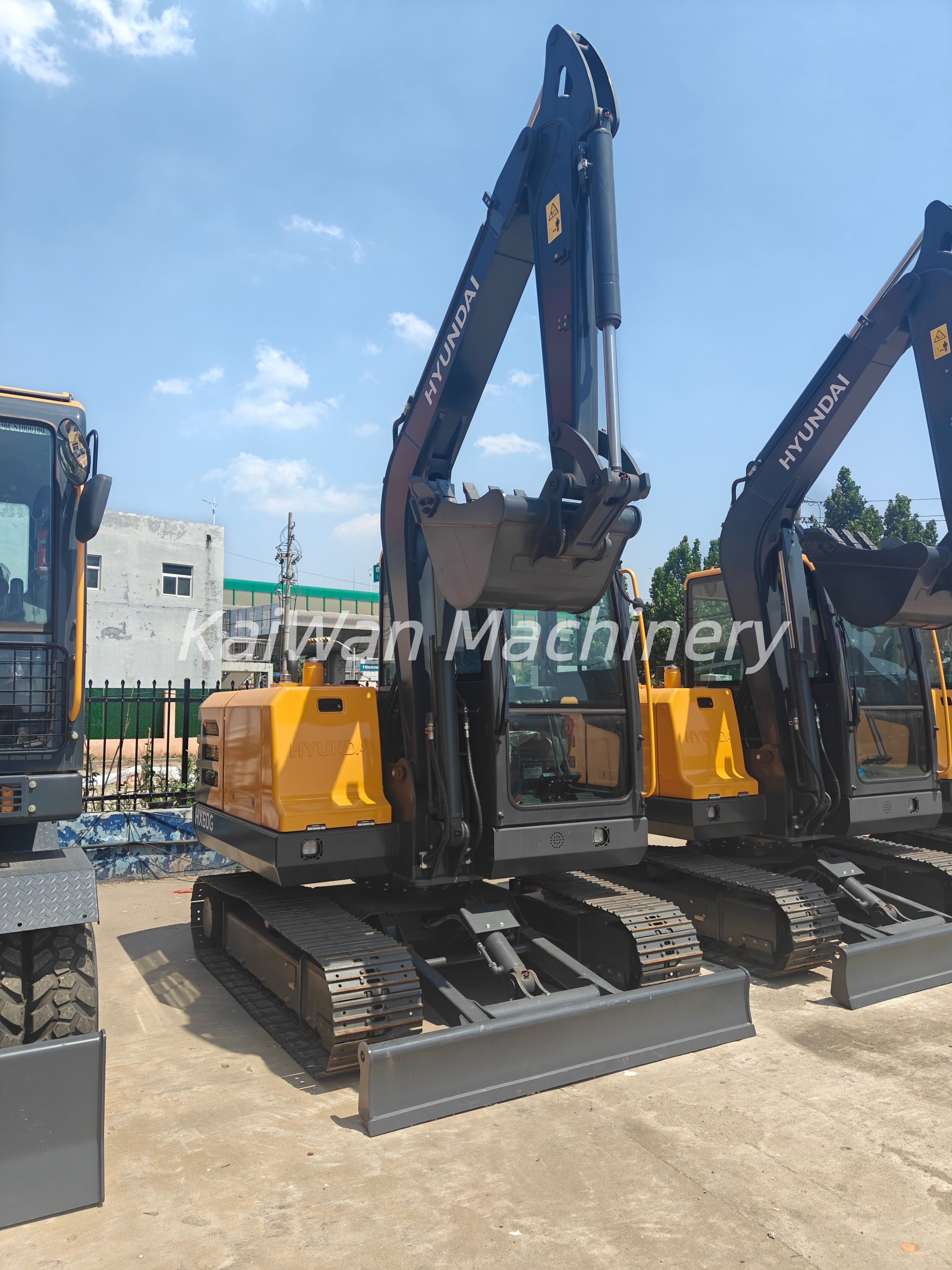 New HYUNDAI HX60G Excavator